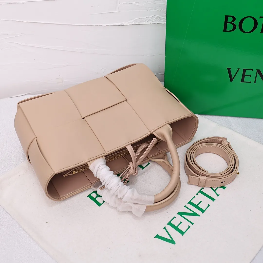 All Categories Official Website "Brand Women's Bags" Women's Bags 💙 BV 2025 Official Website New BV Crossbody Bag